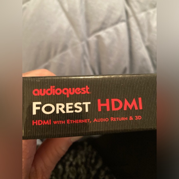 NWT Audioquest Forest HDMI with ethernet, audio return and 3D new in box 1 m - Picture 9 of 10
